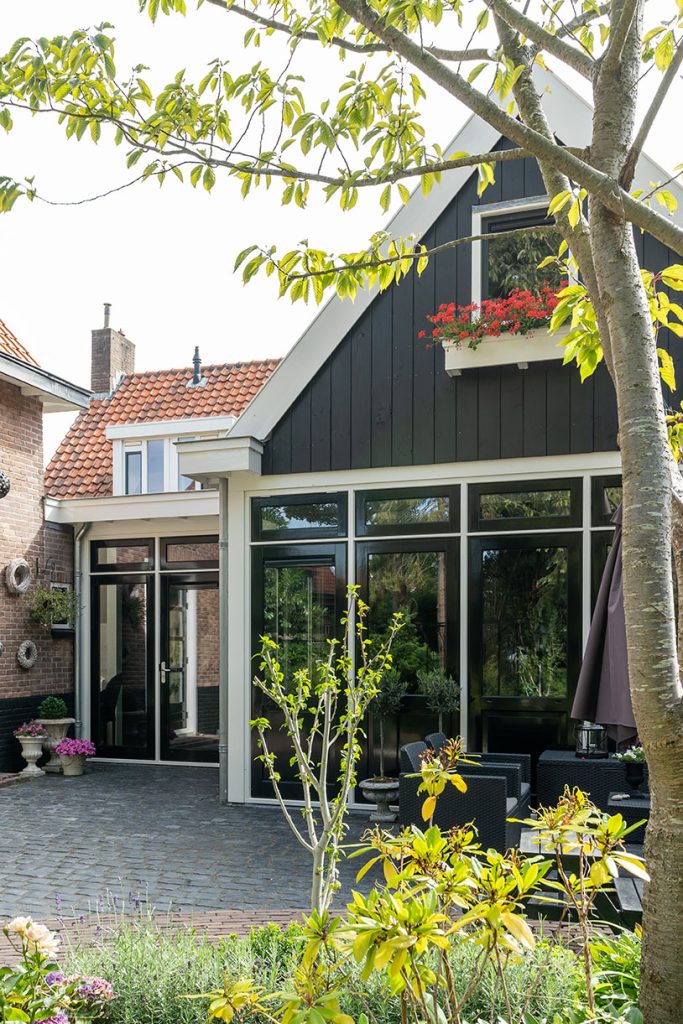 Landelijk serre in Brielle
