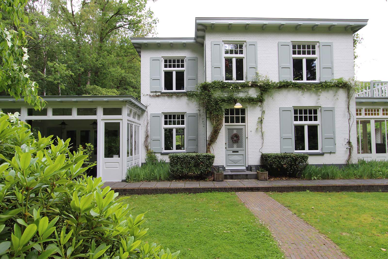 Luxe klassieke veranda