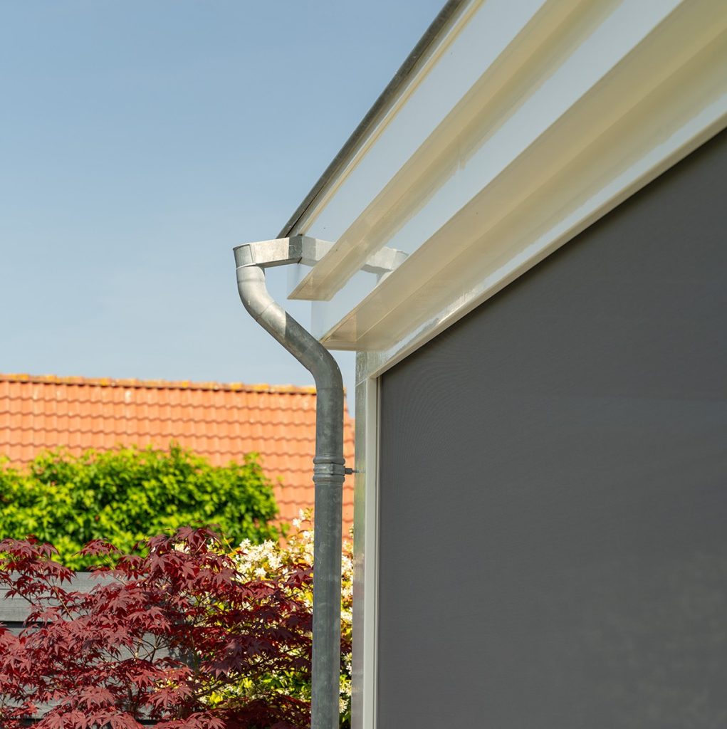 Details klassieke veranda Maarssen