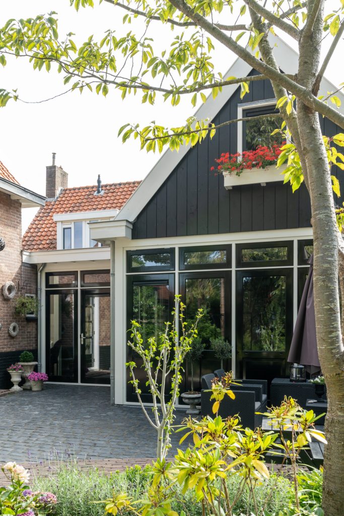 Serre met landelijke details in Brielle