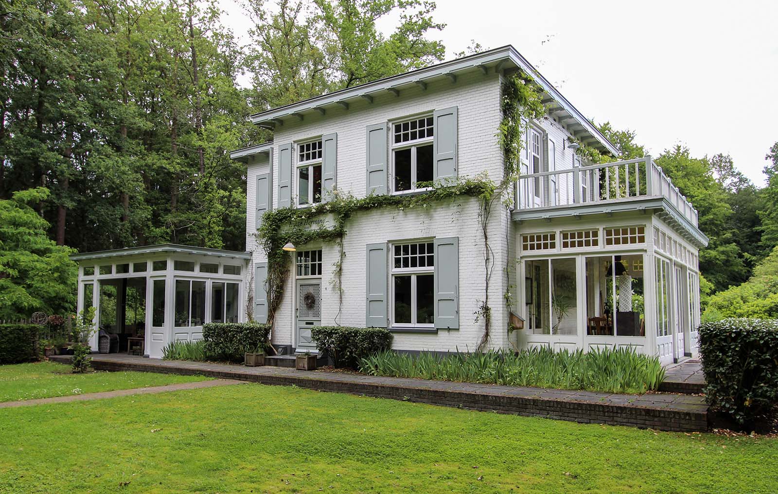 Luxe klassieke veranda