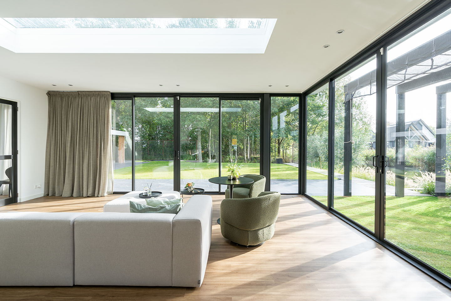 Serre met steellook schuifpui