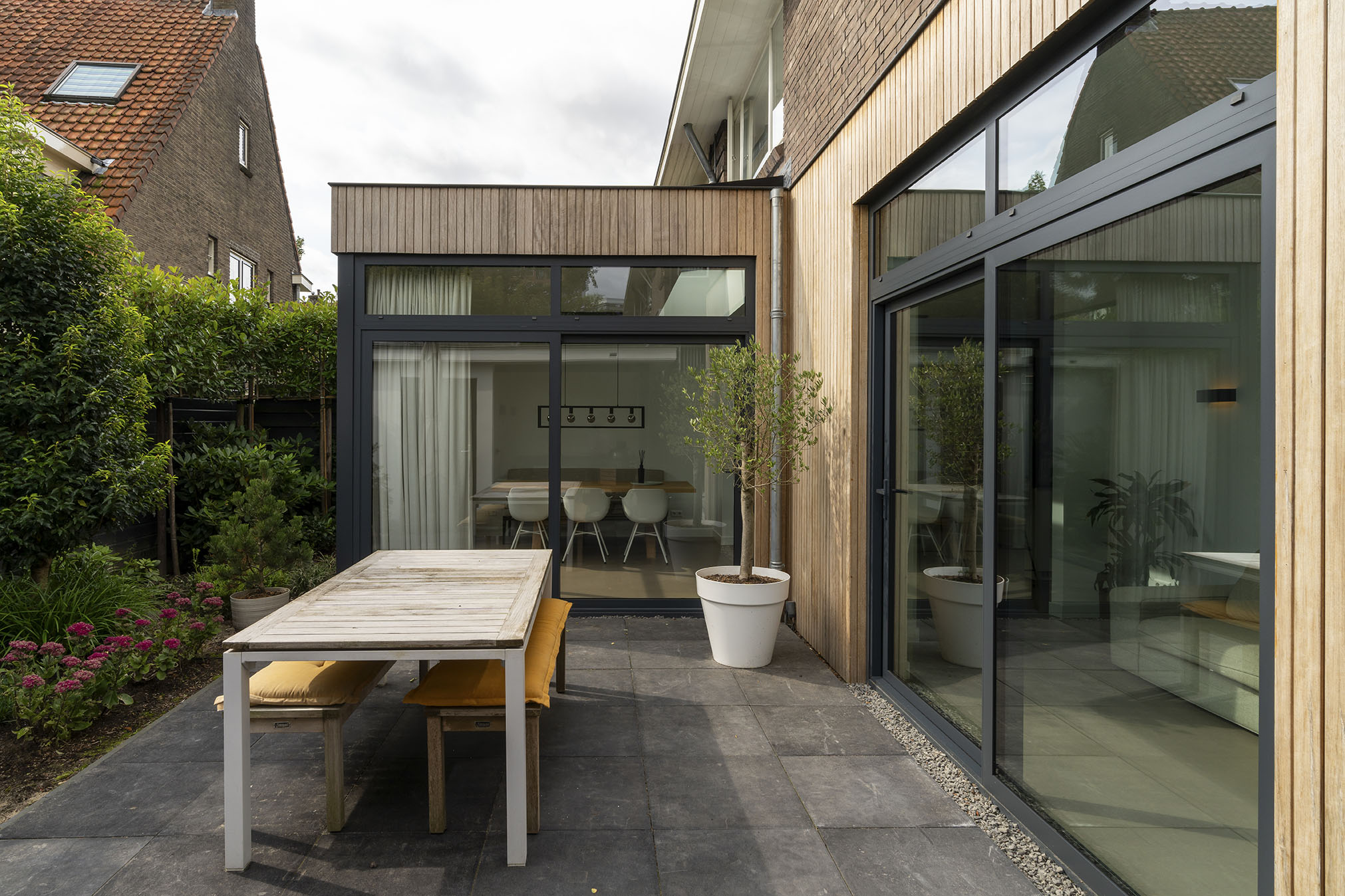 Uitbouw houten gevelbekleding