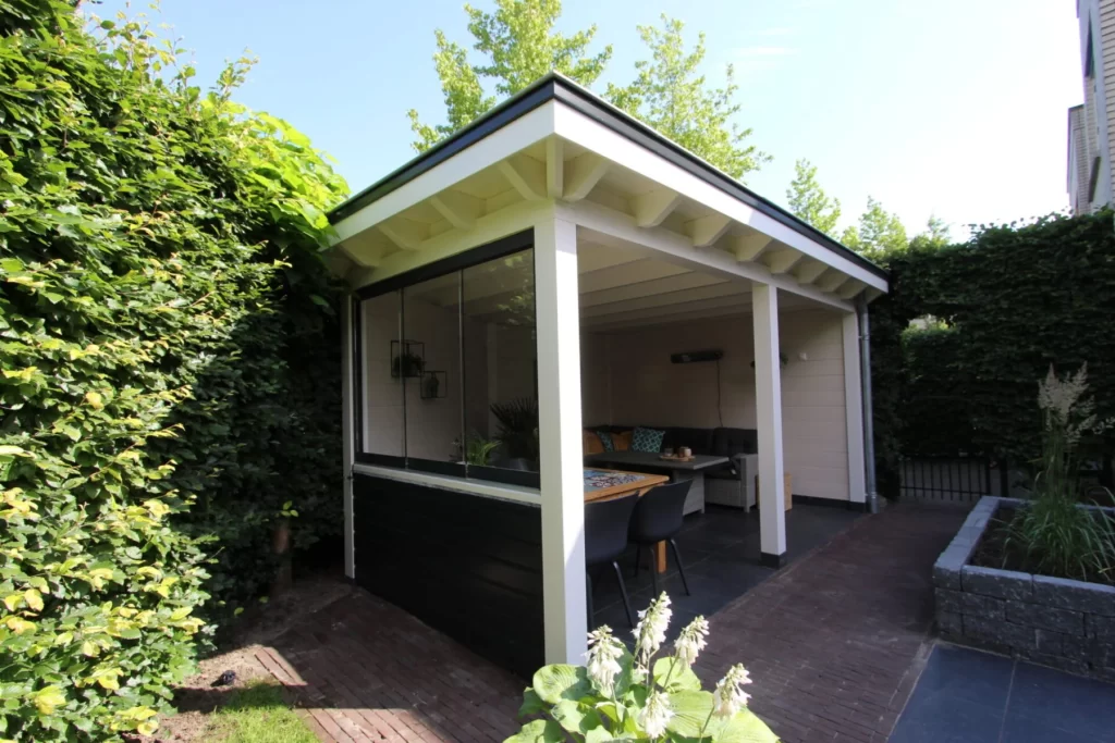 Voorbeeld van een klassieke veranda van hout gemaakt in Baarn