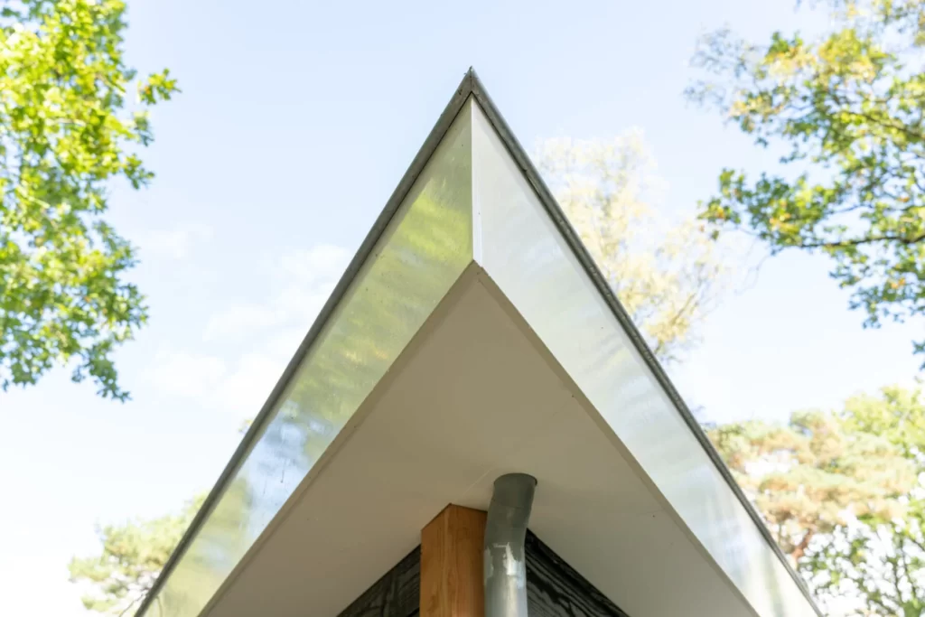Overstek poolhouse
