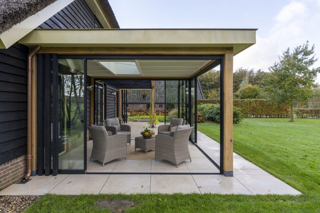 Overkapping tuin aan huis