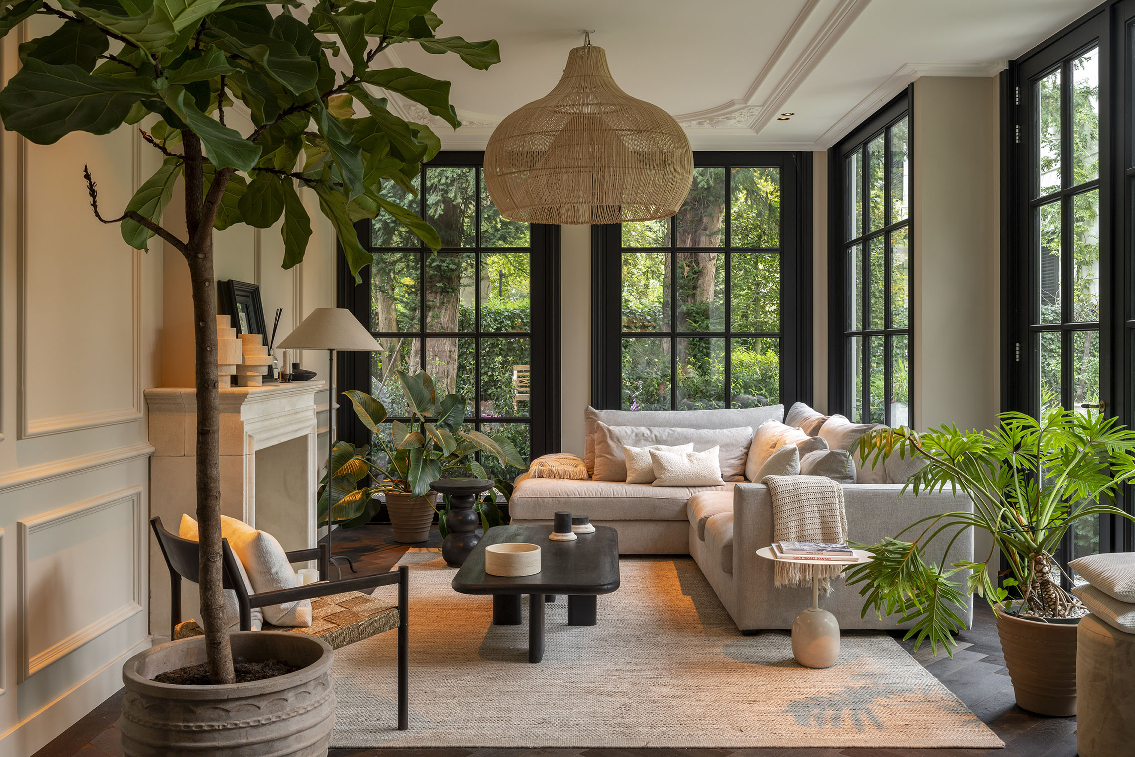 Luxe bijgebouw klassieke kozijnen