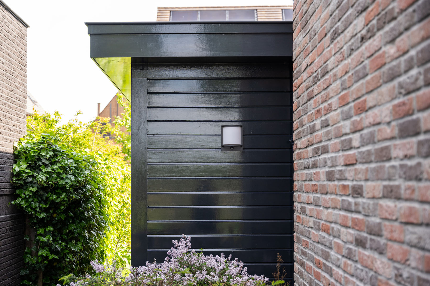 Aanbouw met red ceder gevelplanken
