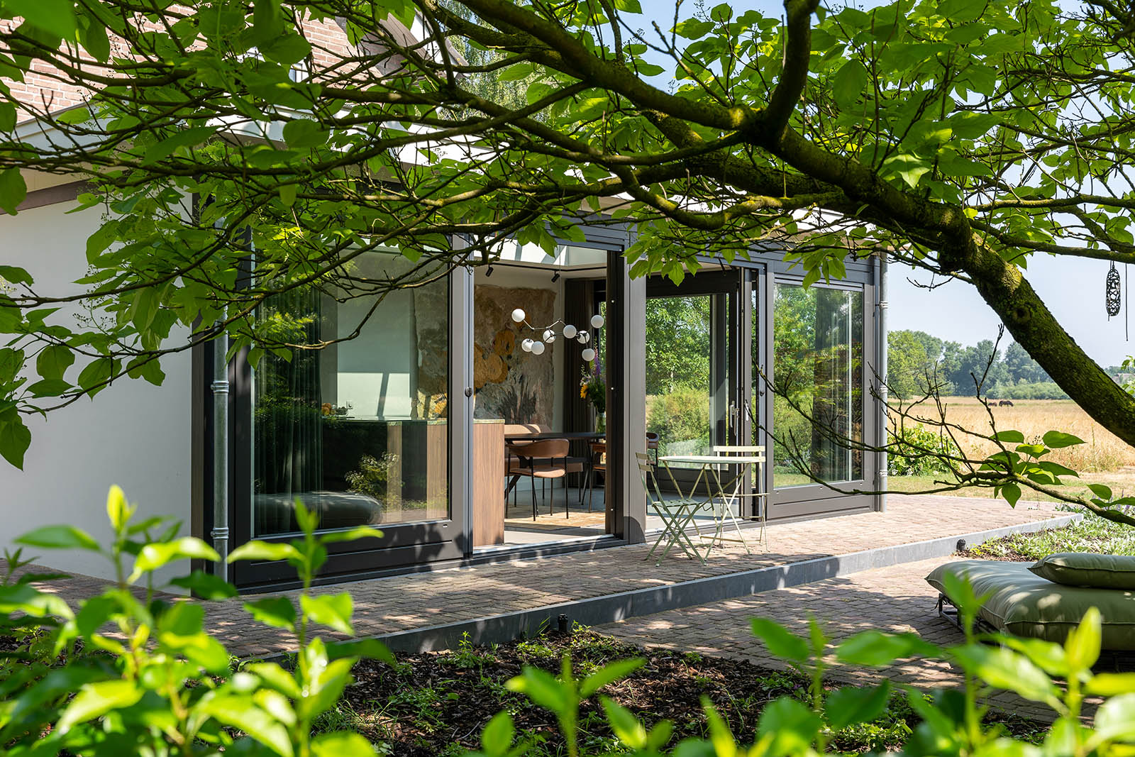 Uitbouw serre van glas