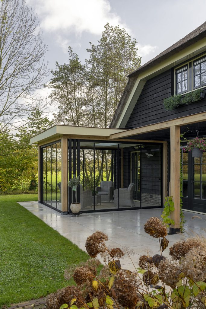 Luxe houten tuinkamer!