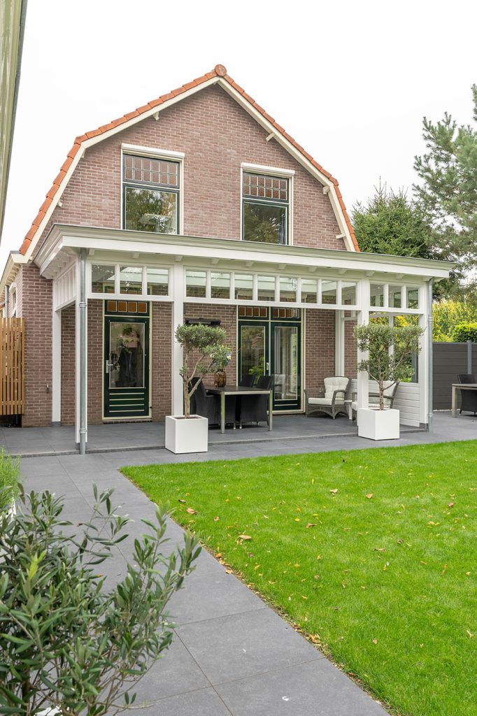 Klassieke veranda in Leersum