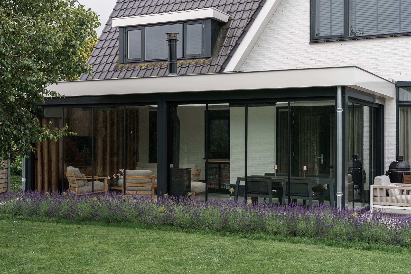 Tuinkamer in industriële stijl